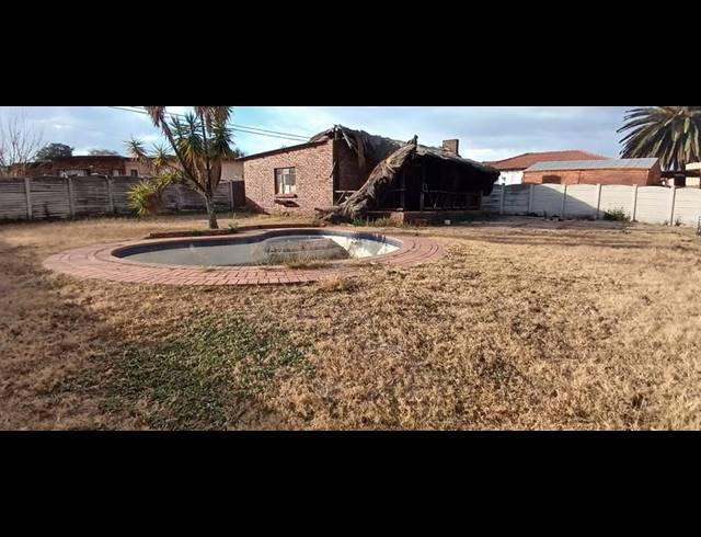 4 BEDROOM HOUSE FOR SALE IN CLAYVILLE